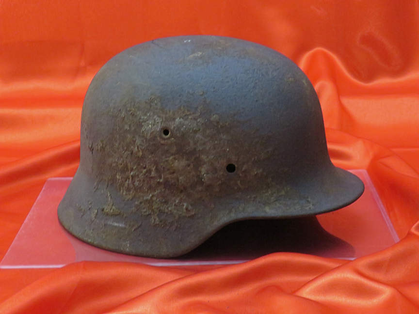 Original WW2 M40 Wehrmacht Helmet